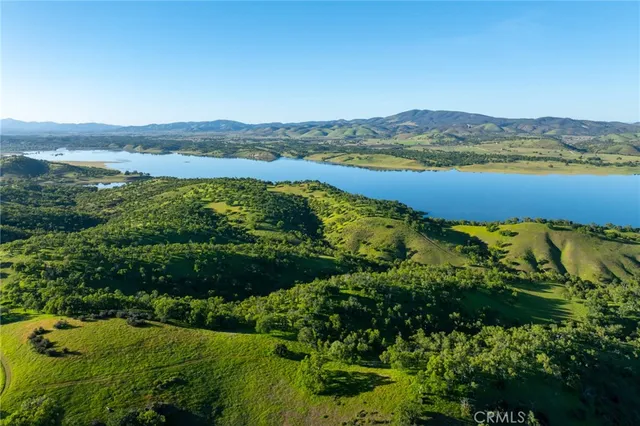 $7,995,000 | 76525 Interlake Road, Bradley, CA 93426
