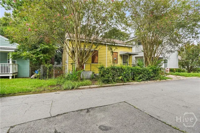 $139,900 | 1004 Wolf Street, Savannah, GA 31401