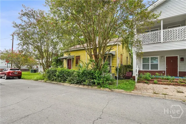 $139,900 | 1004 Wolf Street, Savannah, GA 31401