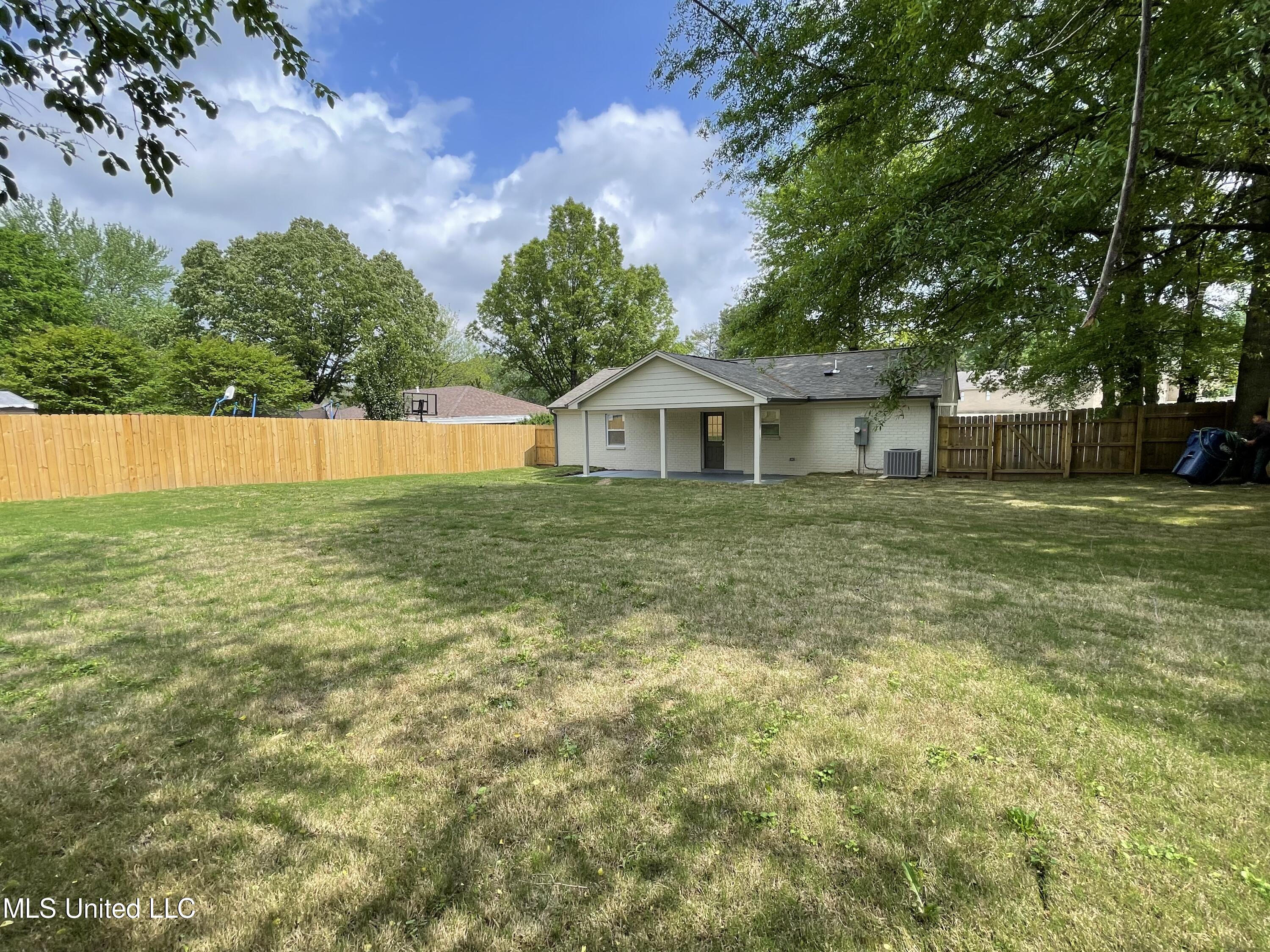 6585 Camelot Road Horn Lake, MS 38637 - Photo 21 of 24 IMG_1123