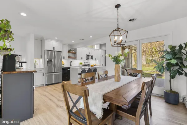 $500,000 | 1918 Lismore Lane, Catonsville, MD 21228