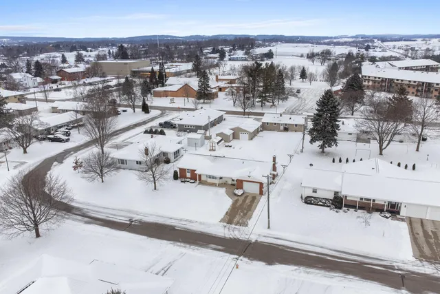 $245,500 | 1414 Hilltop Lane, Plymouth, WI 53073