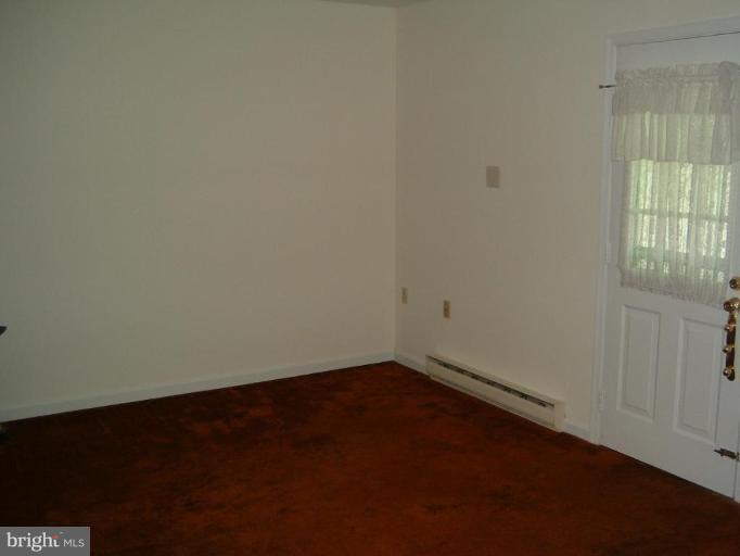 332 Rock Spring Drive Southwest Leesburg, VA 20175 - Photo 8 of 19 Living Room #2