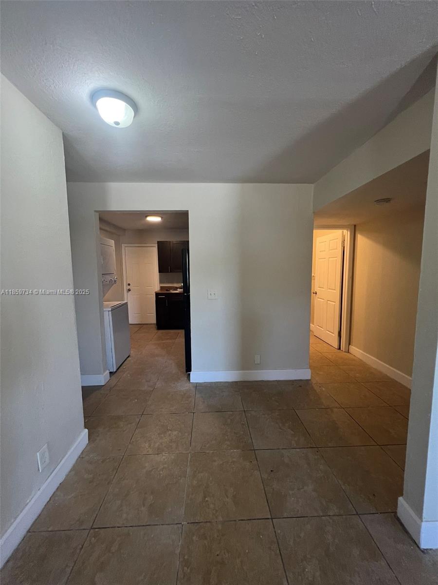 1649 West 28th Street, Unit B Riviera Beach, FL 33404 - Photo 11 of 56 Gallery Image 11