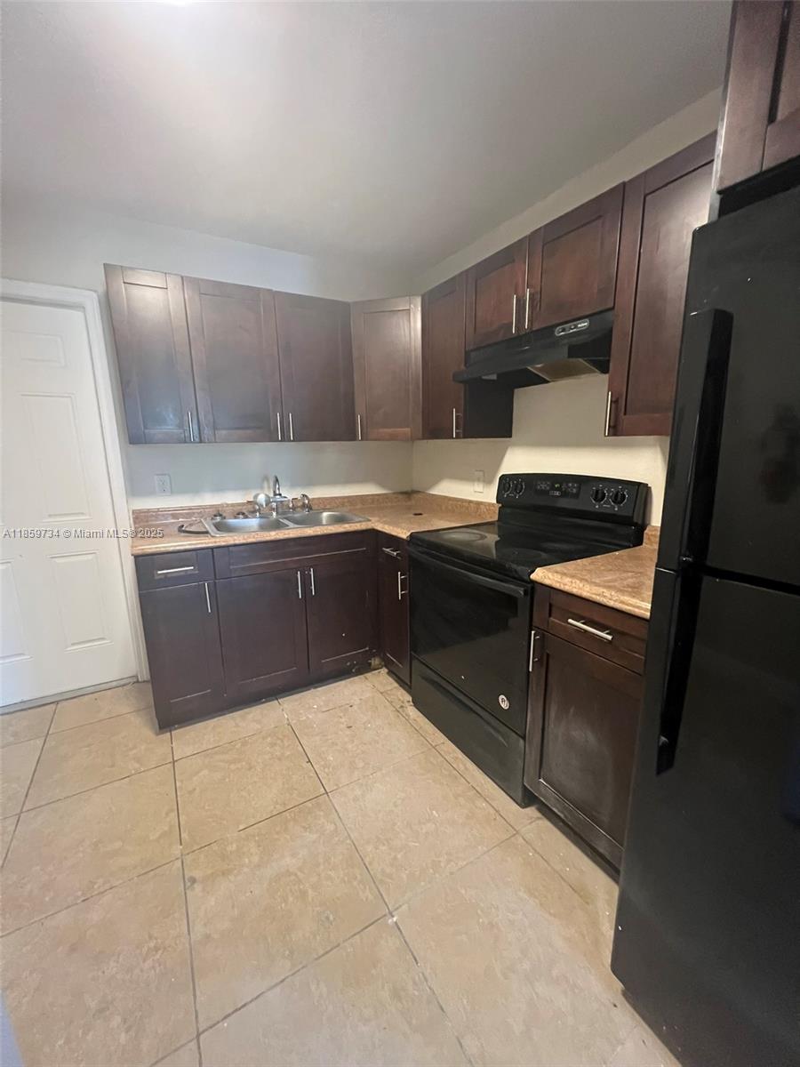 1649 West 28th Street, Unit B Riviera Beach, FL 33404 - Photo 19 of 56 Gallery Image 19