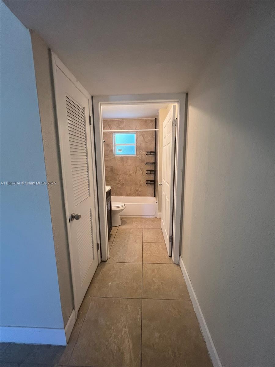 1649 West 28th Street, Unit B Riviera Beach, FL 33404 - Photo 23 of 56 Gallery Image 23