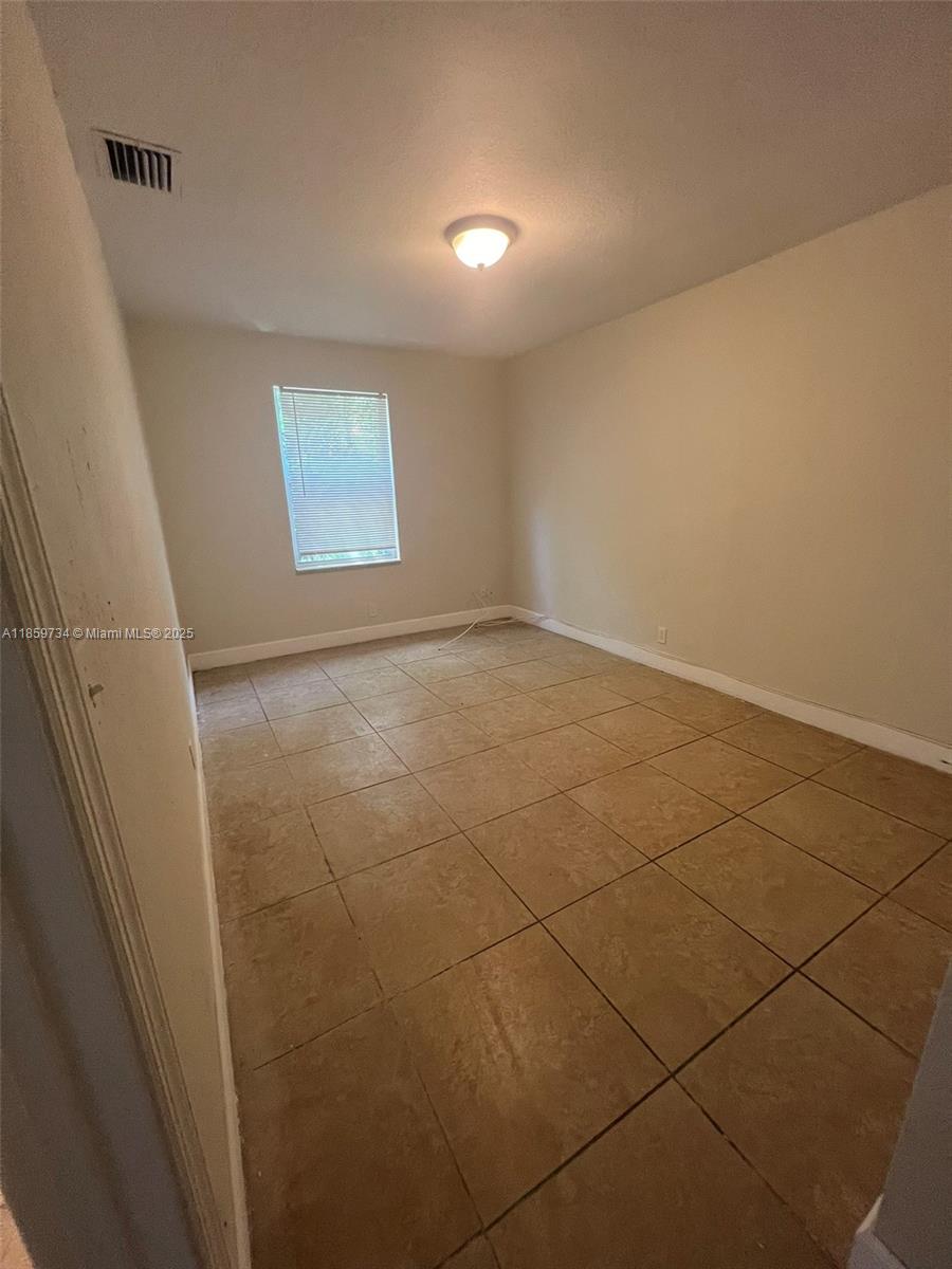 1649 West 28th Street, Unit B Riviera Beach, FL 33404 - Photo 28 of 56 Gallery Image 28