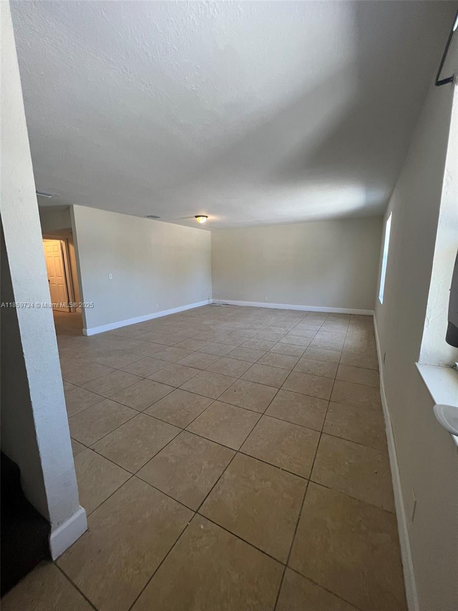 1649 West 28th Street, Unit B Riviera Beach, FL 33404 - Photo 3 of 56 Gallery Image 3