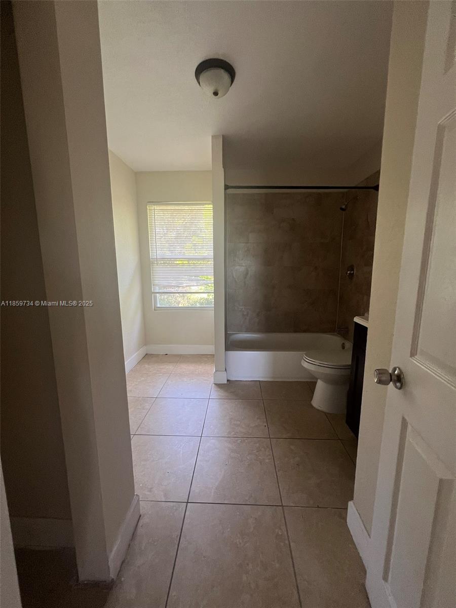 1649 West 28th Street, Unit B Riviera Beach, FL 33404 - Photo 36 of 56 Gallery Image 36