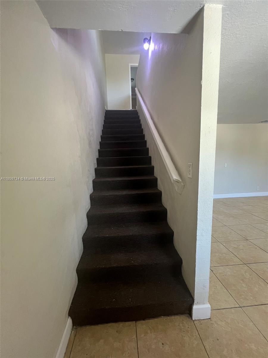 1649 West 28th Street, Unit B Riviera Beach, FL 33404 - Photo 5 of 56 Gallery Image 5