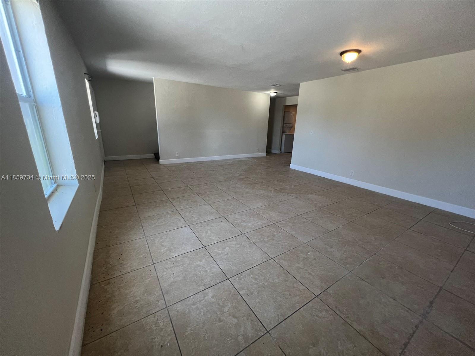 1649 West 28th Street, Unit B Riviera Beach, FL 33404 - Photo 10 of 56 Gallery Image 10