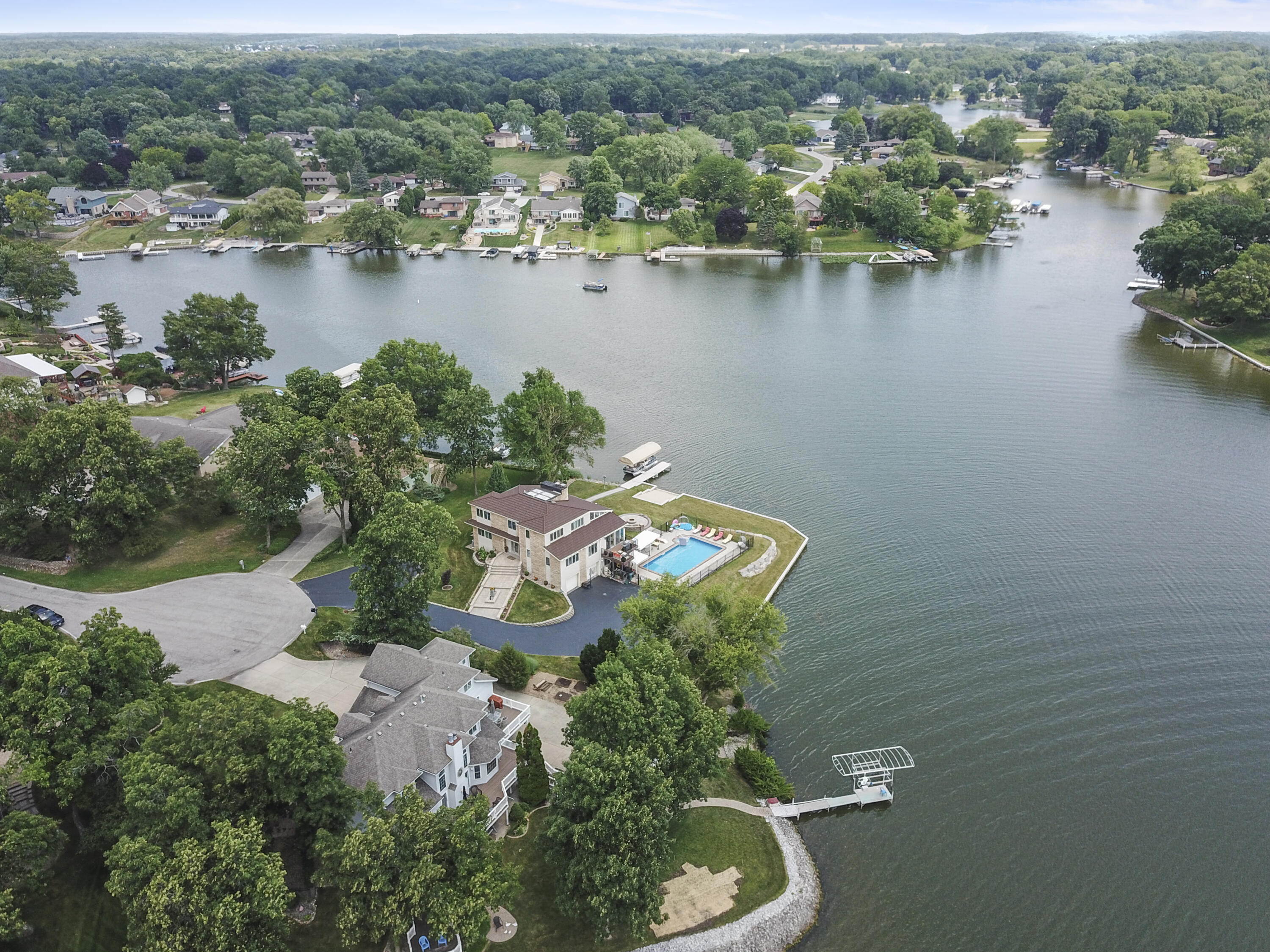 1739 Beachview Court Crown Point, IN 46307 - Photo 61 of 82 3000x2250