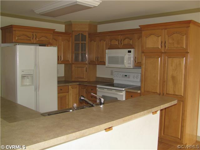 6956 Sandy Ridge Road Hopewell, VA 23860 - Photo 3 of 20 Kitchen