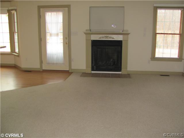 6956 Sandy Ridge Road Hopewell, VA 23860 - Photo 5 of 20 Den/Family/Great Room