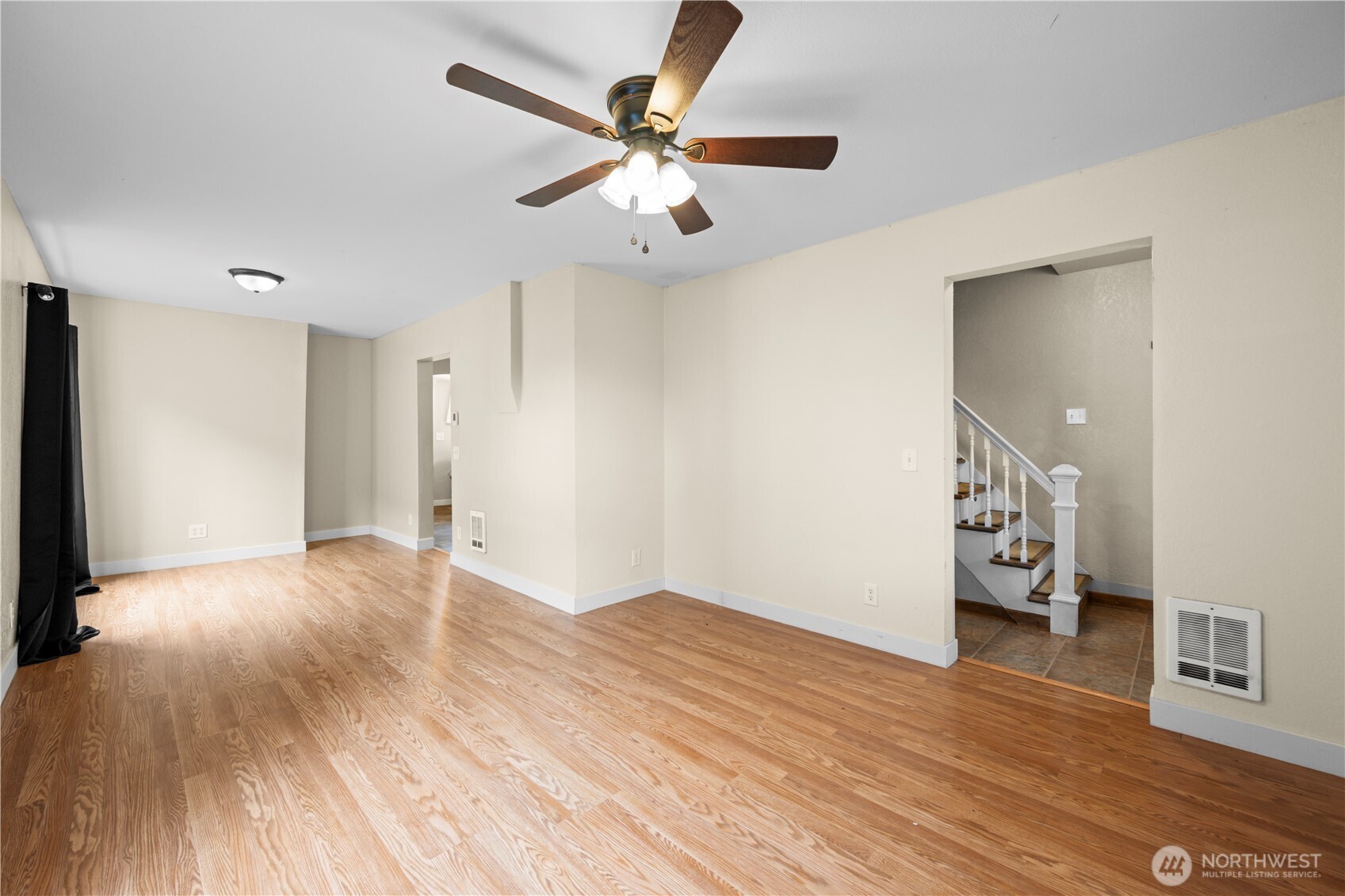 2410 State Street Everett, WA 98201 - Photo 6 of 24