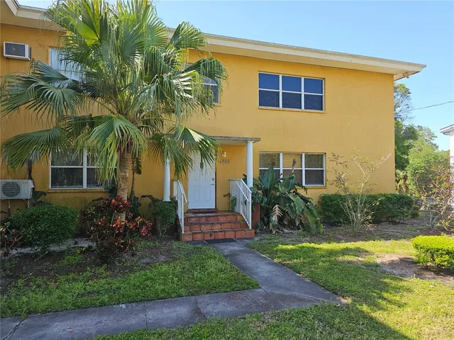 $950 | 1355 Drew Street, Unit 102, Clearwater, FL 33755