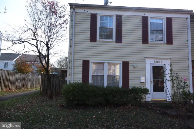 $2,300 | 8998 Bonham Circle, Manassas, VA 20110