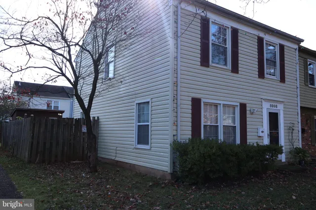 $2,300 | 8998 Bonham Circle, Manassas, VA 20110