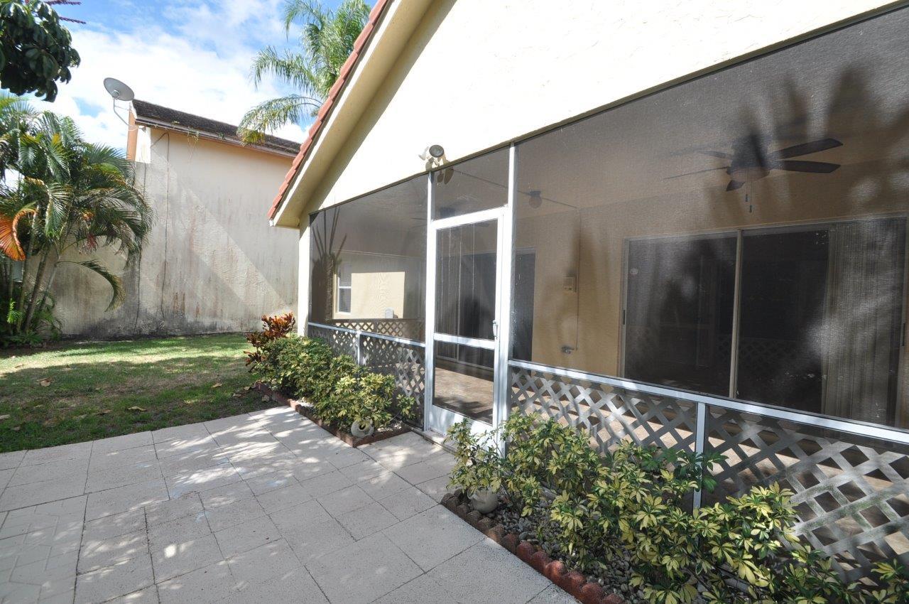 18206 Blue Lake Way Boca Raton, FL 33498 - Photo 26 of 27 DSC_0680