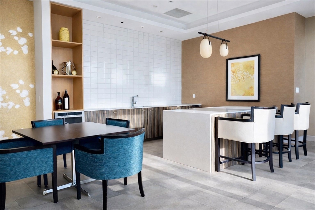 80 Fenwood Road, Unit 706 Boston, MA 02115 - Photo 18 of 33 a view of a dining room with furniture