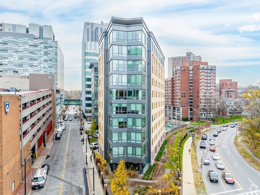 80 Fenwood Road, Unit 706 Boston, MA 02115 - Photo 30 of 33 a view of a city with tall buildings