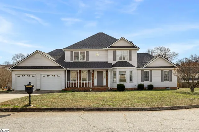$369,900 | 1 Foxwood Court, Simpsonville, SC 29680