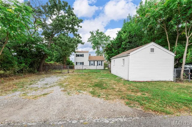 $235,000 | 2911 Brazeau Avenue, Brentwood, MO 63144