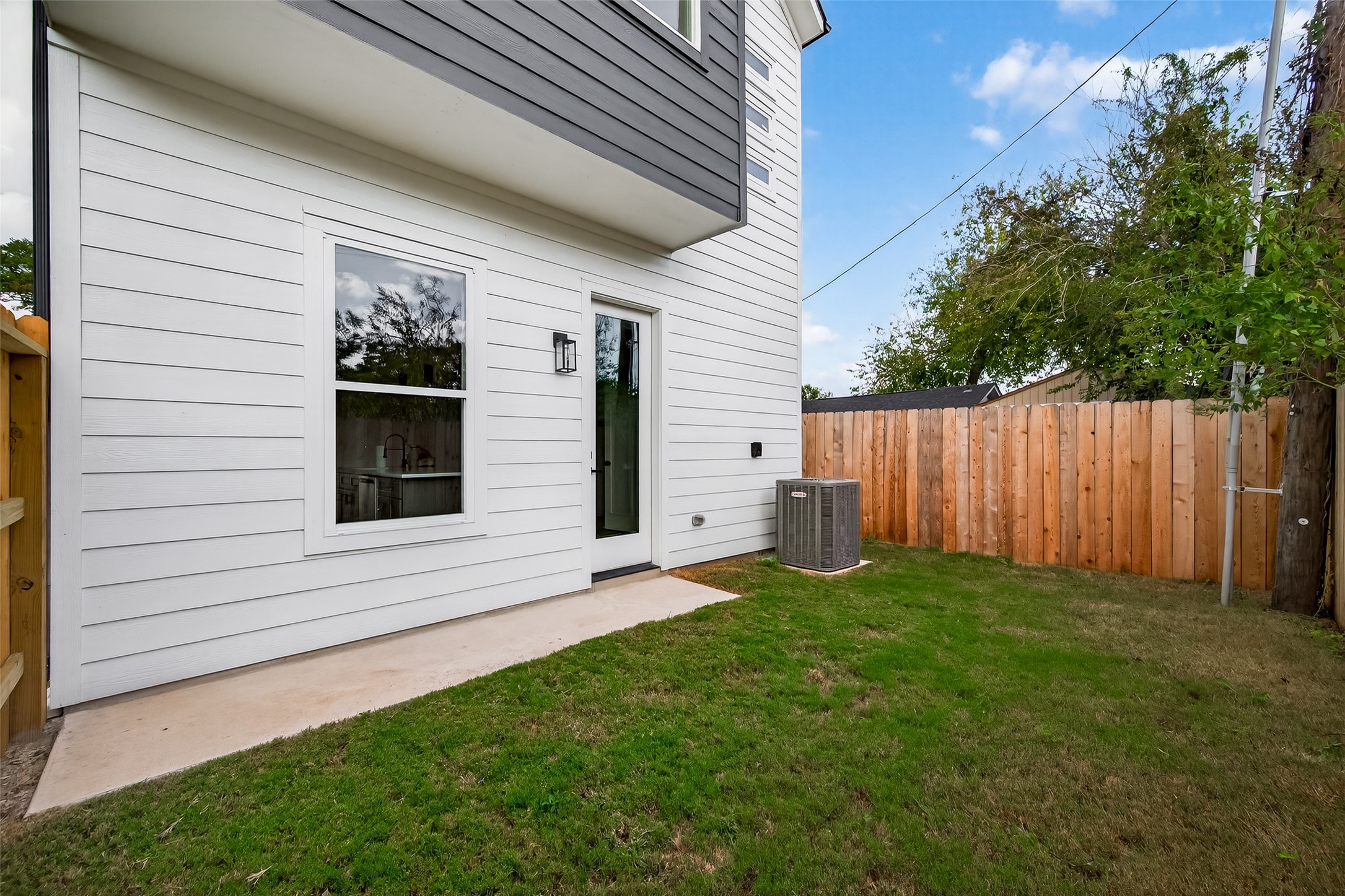 2475 Carmel Street, Unit B Houston, TX 77091 - Photo 20 of 21