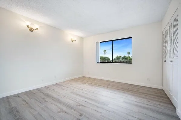 $1,800 | 7770 Tahiti Lane, Unit 405, Lake Worth, FL 33467