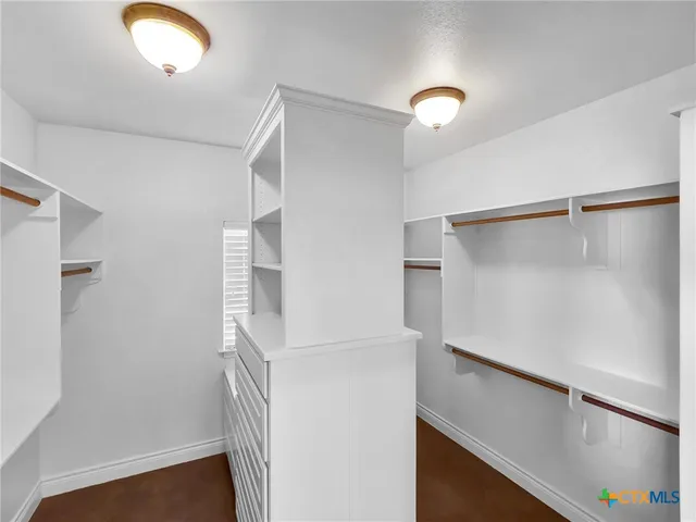 a view of walk in closet