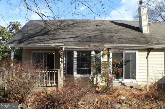 $849,999 | 9217 Dorothy Lane, Springfield, VA 22153