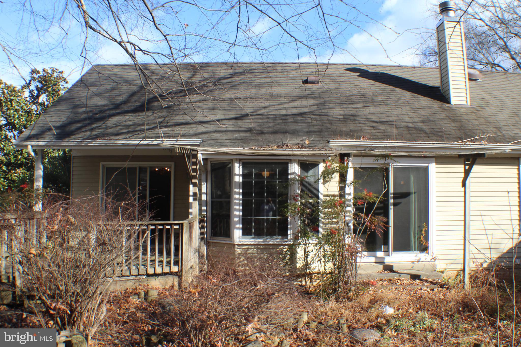 9217 Dorothy Lane Springfield, VA 22153 - Photo 13 of 76