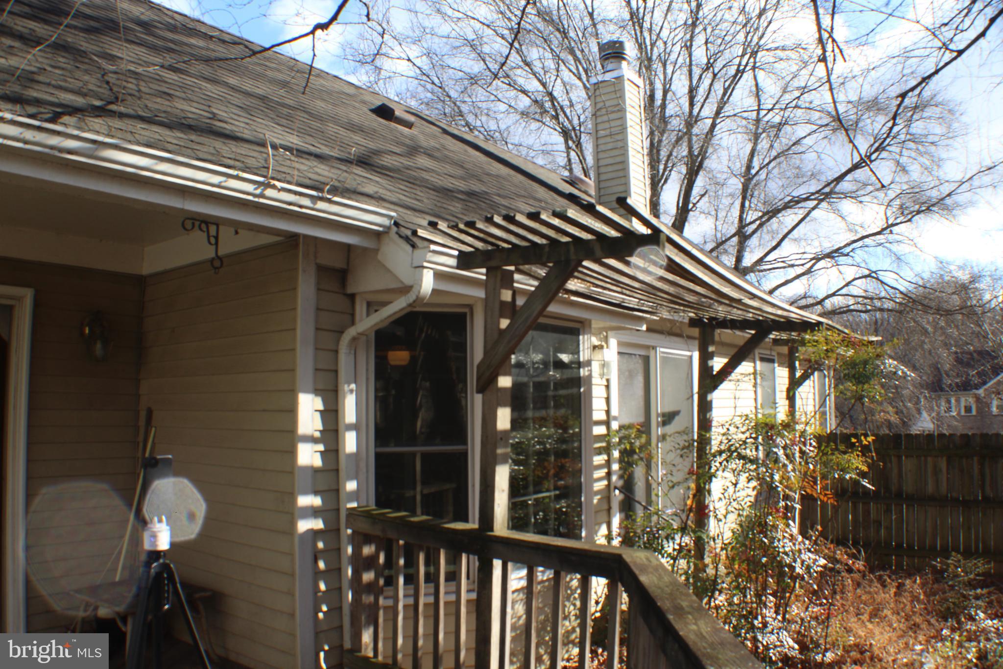 9217 Dorothy Lane Springfield, VA 22153 - Photo 14 of 76