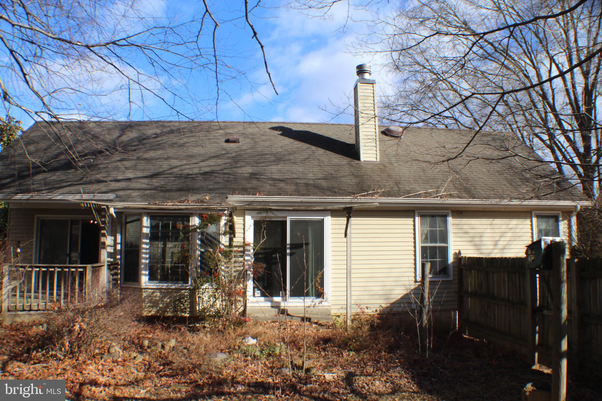 9217 Dorothy Lane Springfield, VA 22153 - Photo 15 of 76