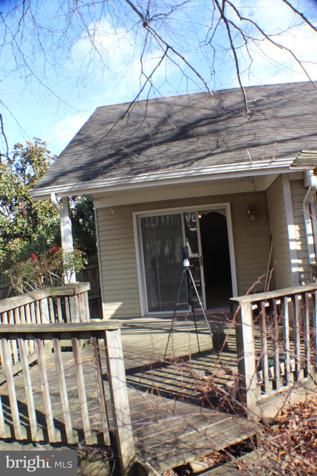 9217 Dorothy Lane Springfield, VA 22153 - Photo 24 of 76