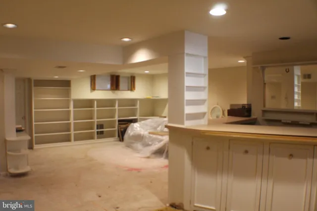 $849,999 | 9217 Dorothy Lane, Springfield, VA 22153