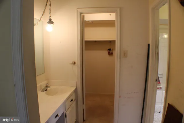 $849,999 | 9217 Dorothy Lane, Springfield, VA 22153