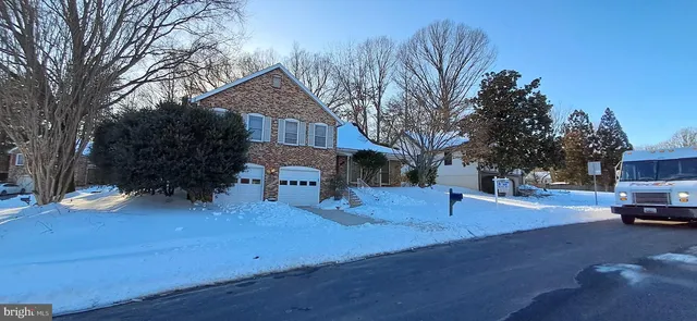 $849,999 | 9217 Dorothy Lane, Springfield, VA 22153