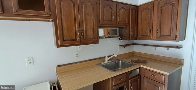 $849,999 | 9217 Dorothy Lane, Springfield, VA 22153