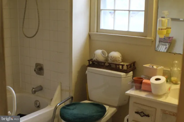 $849,999 | 9217 Dorothy Lane, Springfield, VA 22153