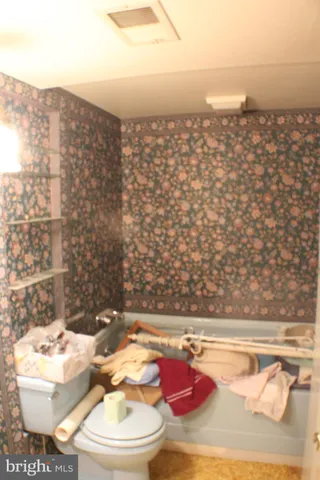 $849,999 | 9217 Dorothy Lane, Springfield, VA 22153