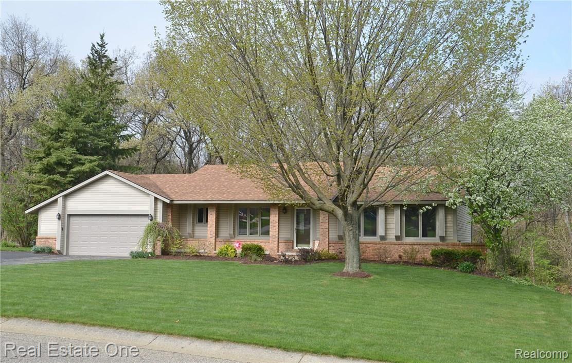 9537 Klais Road Clarkston, MI 48348 - Photo 24 of 24 Front View - Angle.jpg