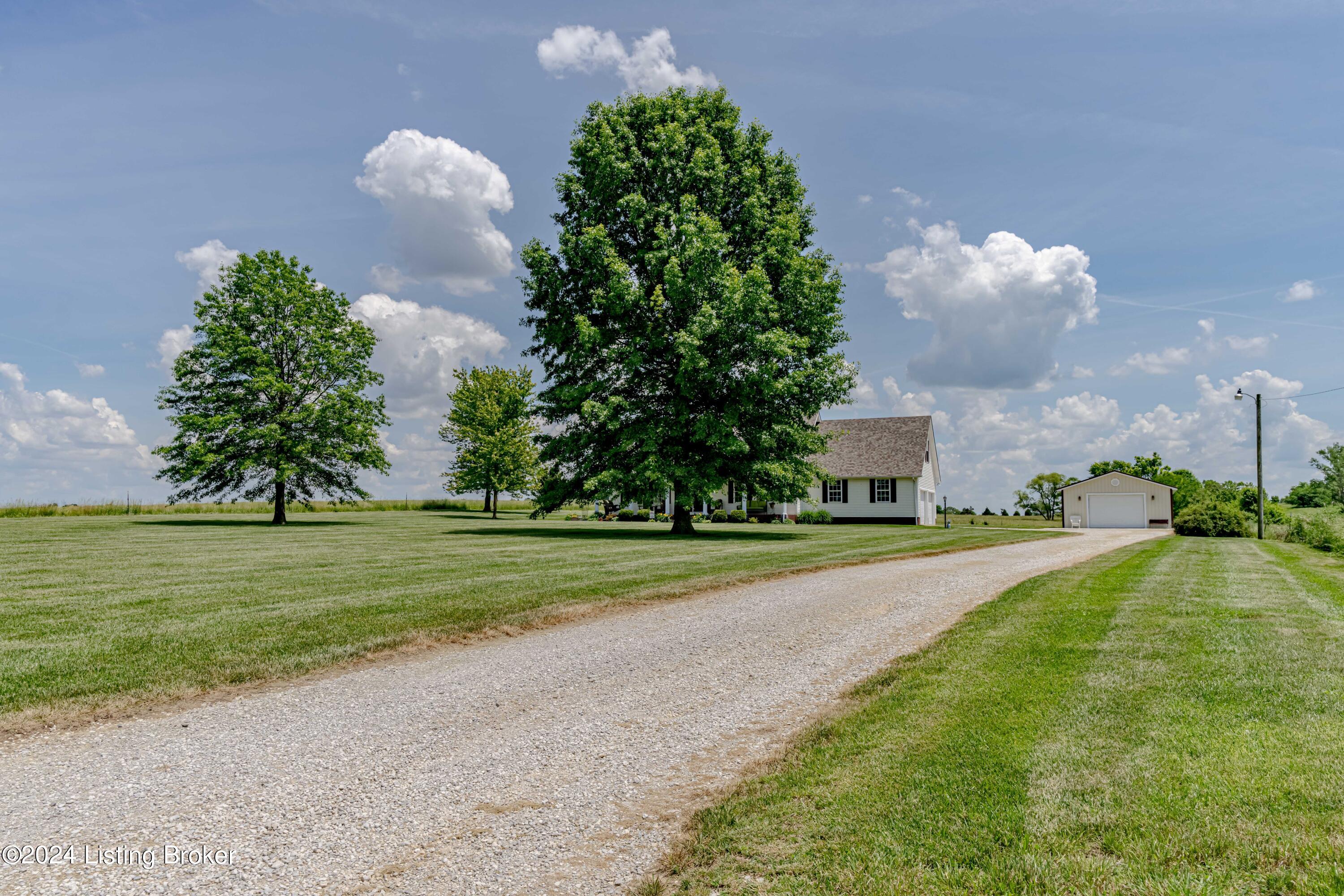 1246 Clark School Road Clarkson, KY 42726 - Photo 7 of 79 DSC00771