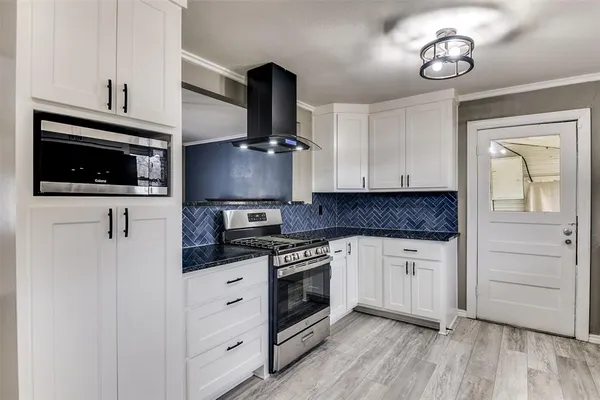 $199,999 | 510 South Church Street, Ferris, TX 75125