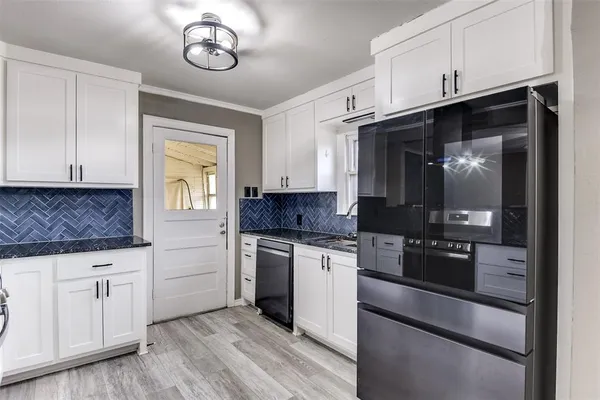 $199,999 | 510 South Church Street, Ferris, TX 75125