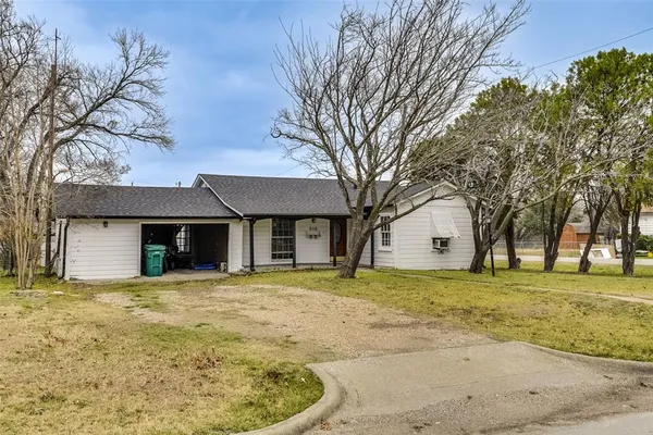 $199,999 | 510 South Church Street, Ferris, TX 75125