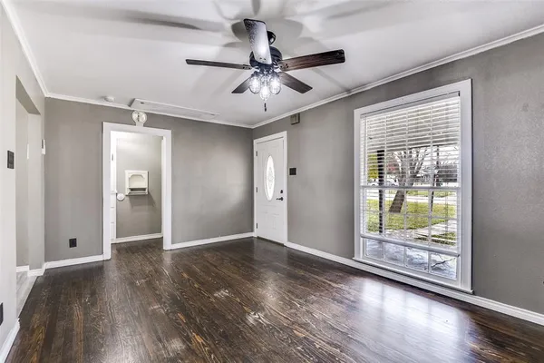 $199,999 | 510 South Church Street, Ferris, TX 75125