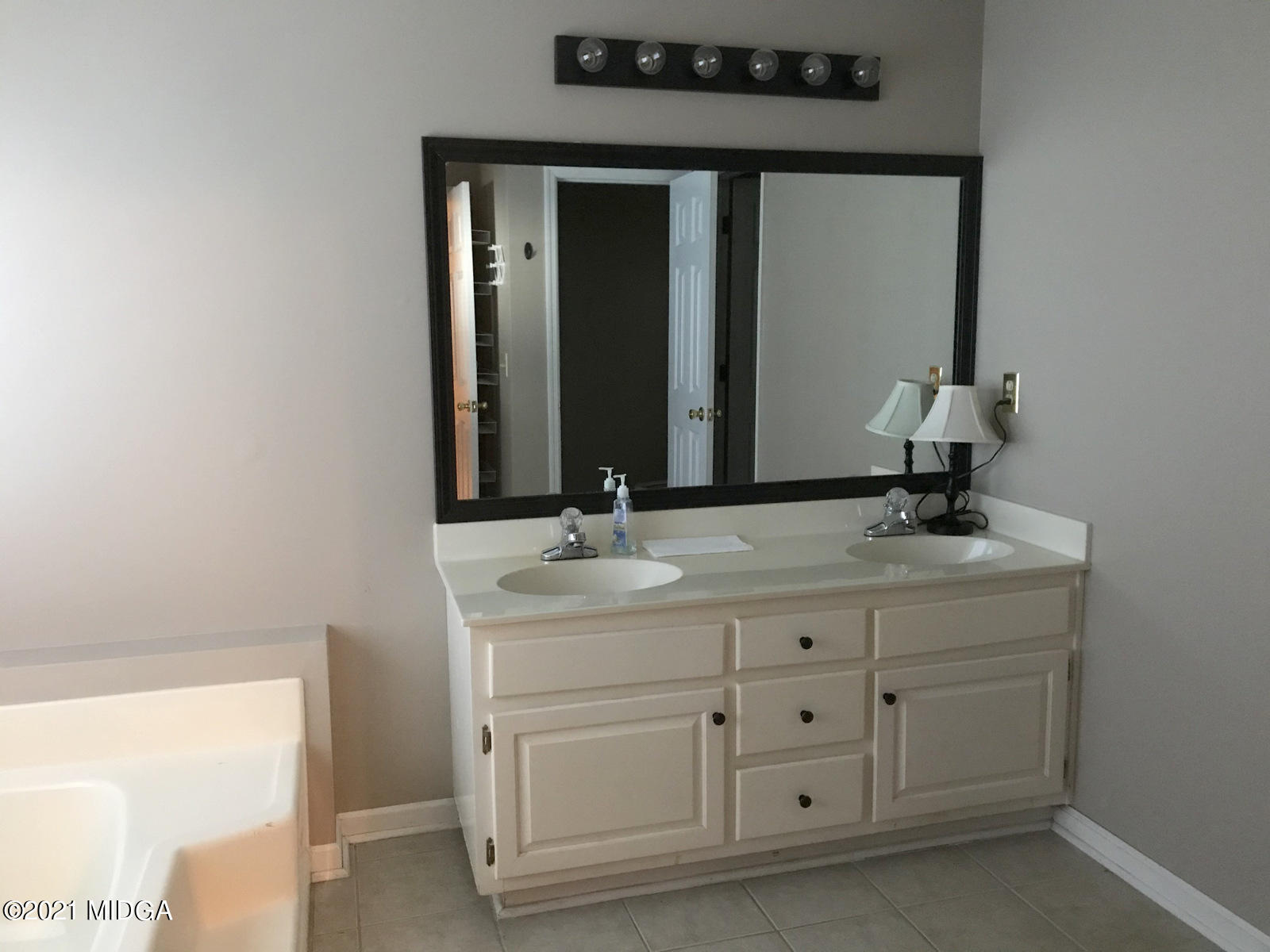 152 Springfield Boulevard Macon, GA 31210 - Photo 25 of 32 IMG_8316 (002)