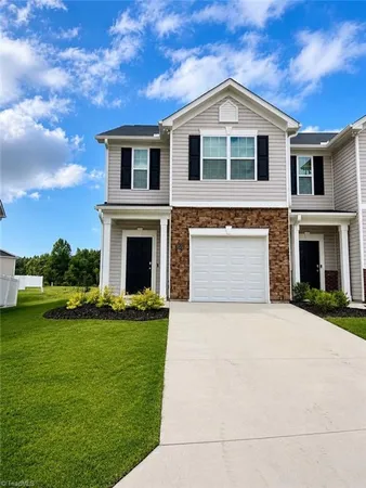 $1,800 | 5522 Avery Drive, Trinity, NC 27370