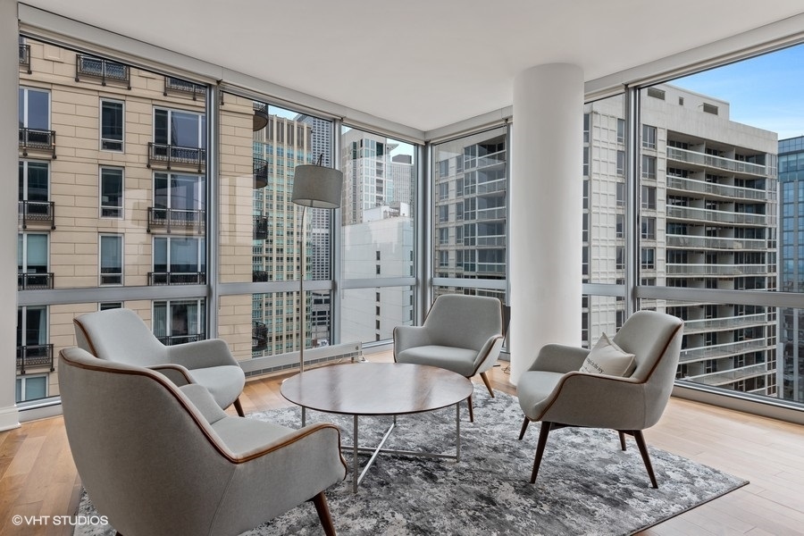 2 West Delaware Place, Unit 3002 Chicago, IL 60610 - Photo 10 of 25